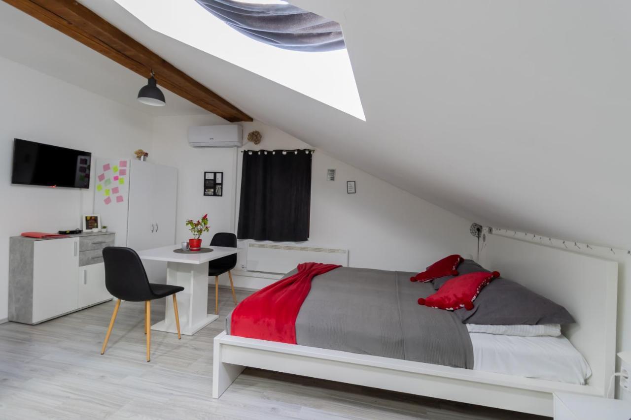 Hill Apartman - Maksimir Rebro Zagreb Buitenkant foto